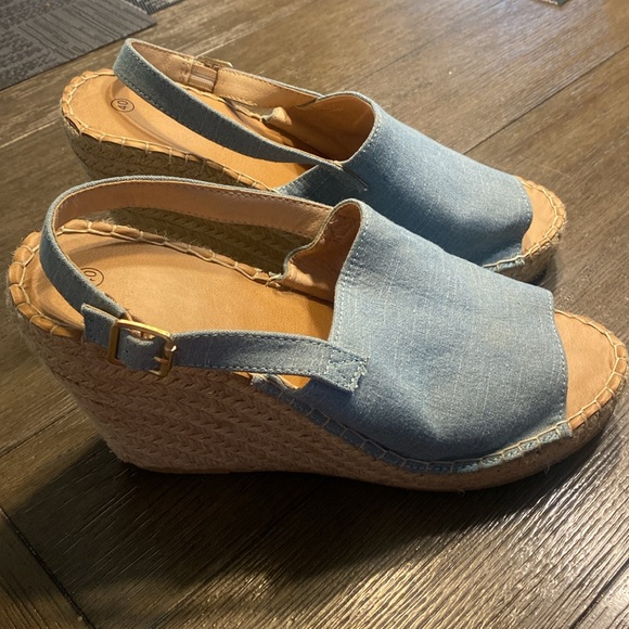 Ulite women’s size 40 peep toe wedge sandals - Picture 7 of 11